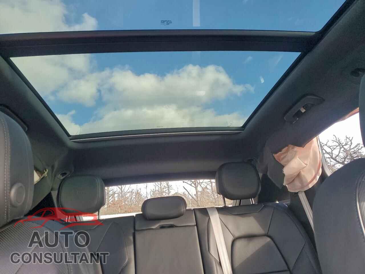 PORSCHE CAYENNE 2022 - WP1AA2AY0NDA07014