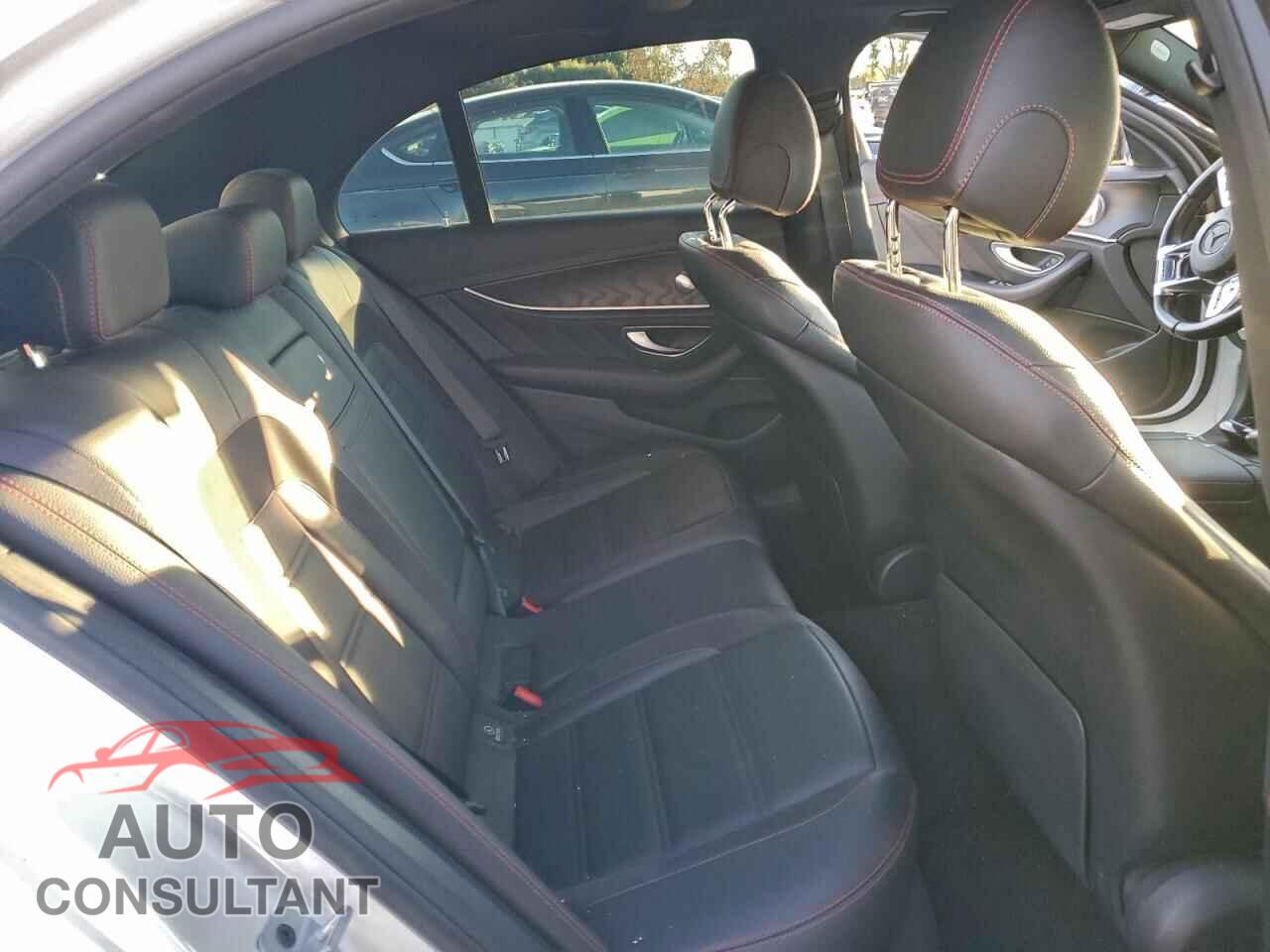 MERCEDES-BENZ E-CLASS 2019 - WDDZF6BB0KA578044