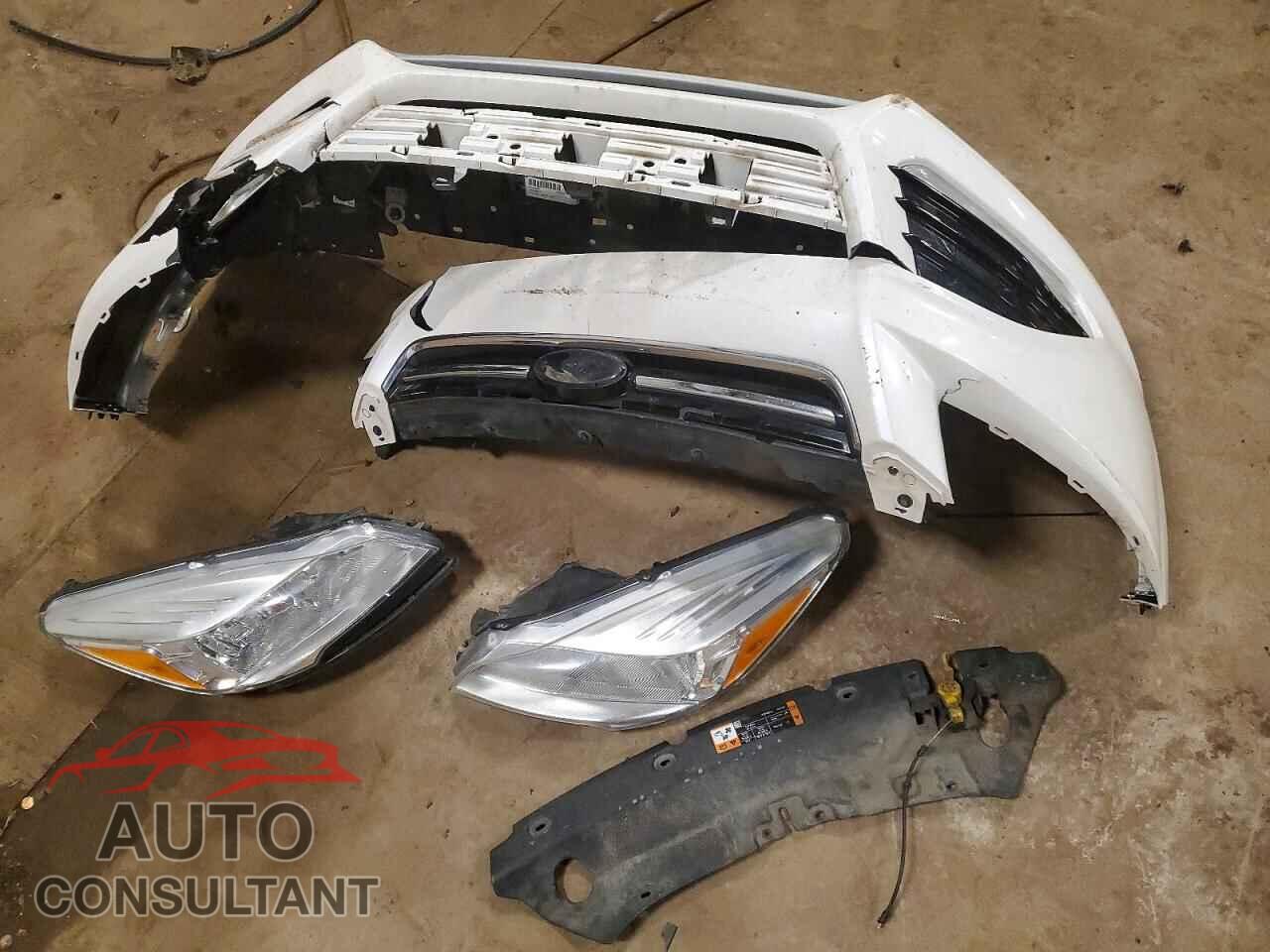 FORD ESCAPE 2015 - 1FMCU0J97FUC26841