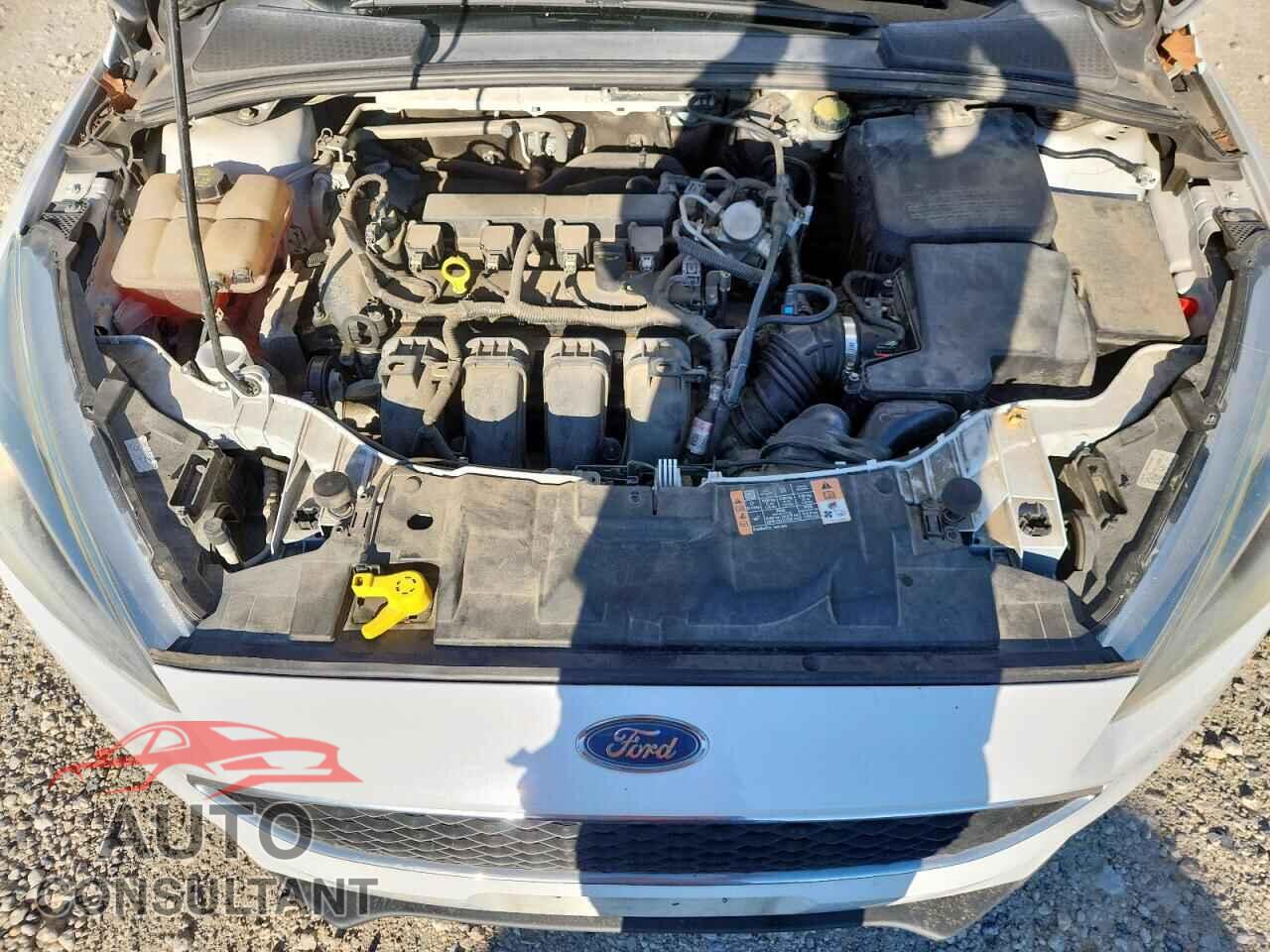 FORD FOCUS 2016 - 1FADP3E27GL351382