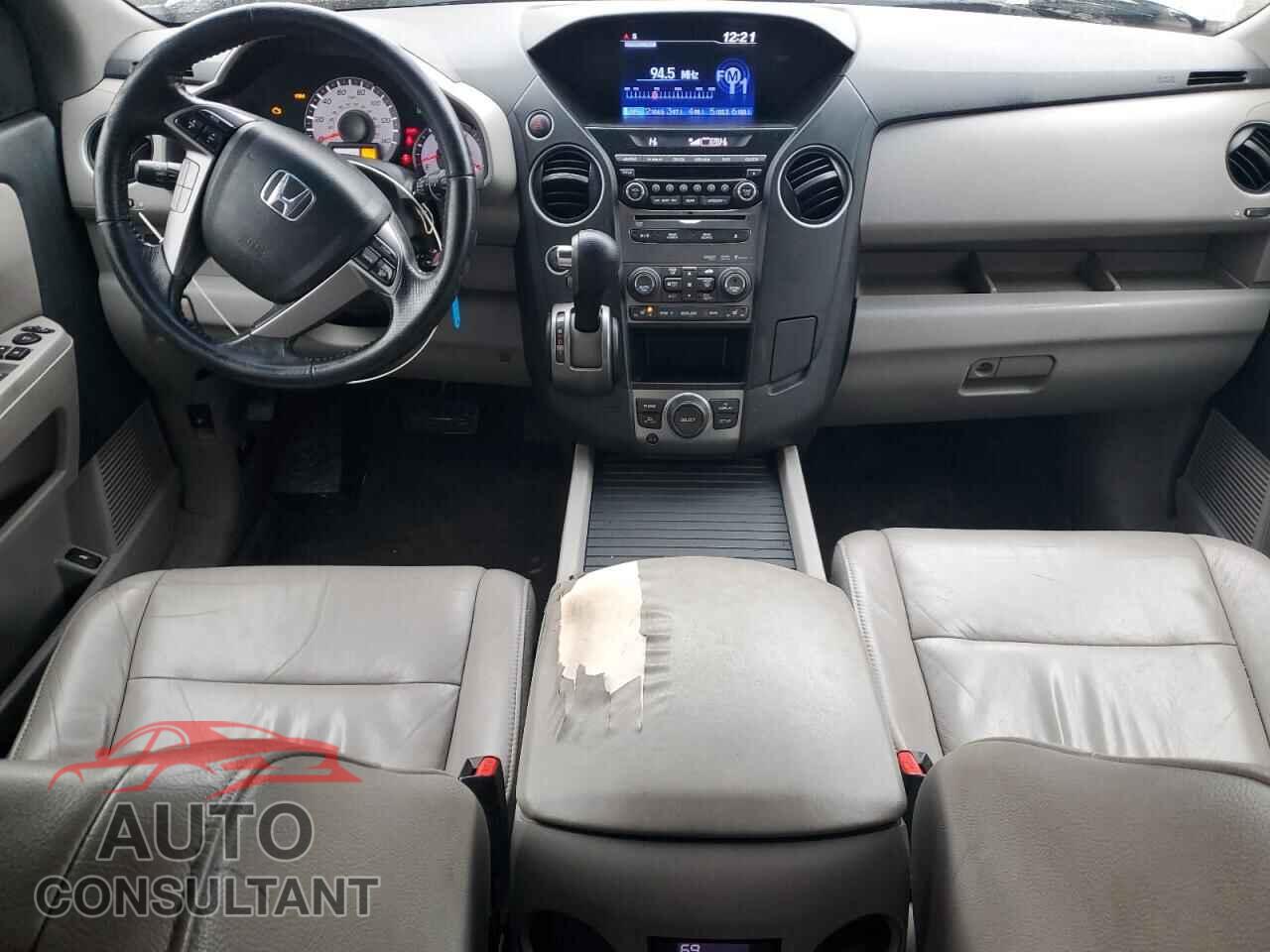 HONDA PILOT 2013 - 5FNYF4H64DB009471