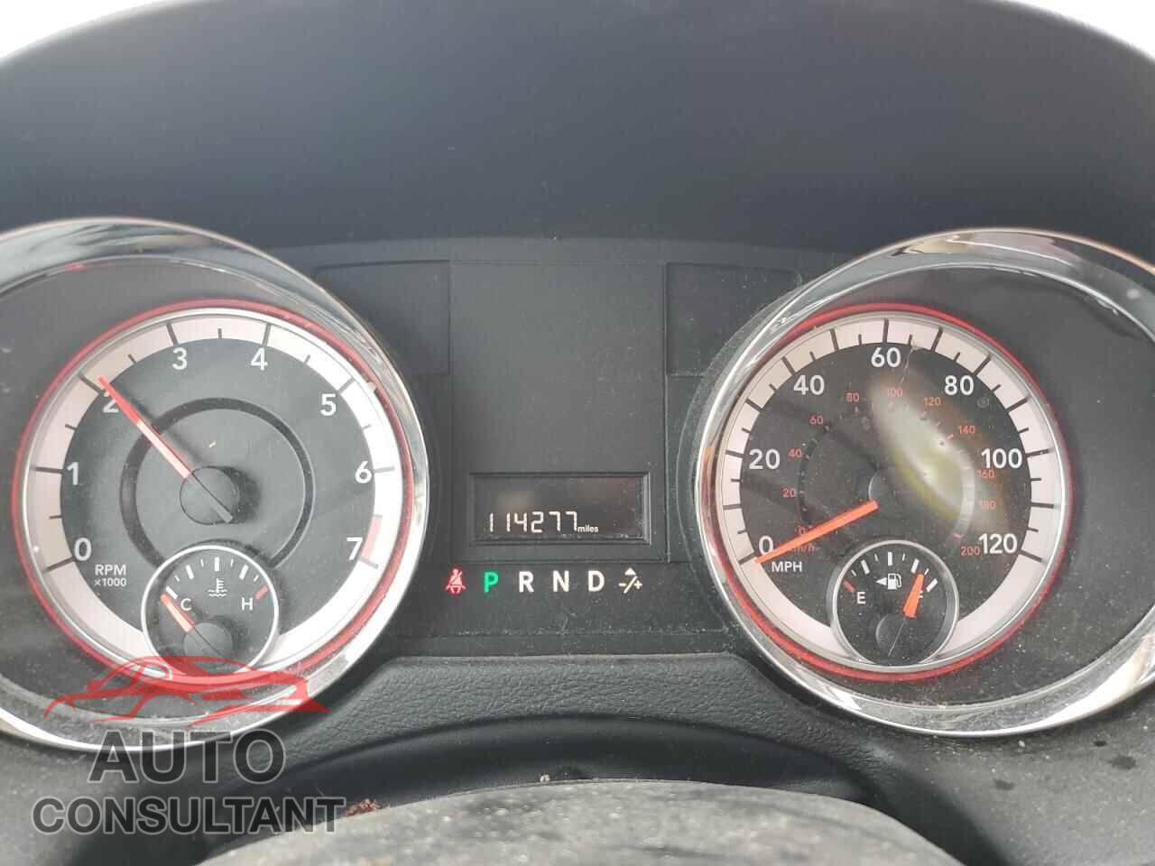 DODGE CARAVAN 2015 - 2C4RDGBG5FR667577