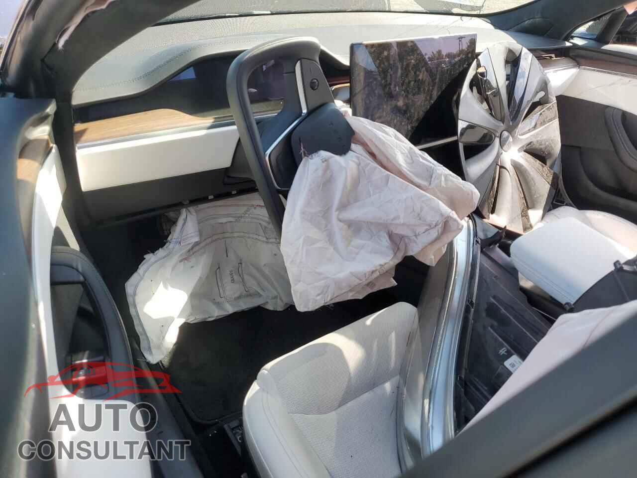 TESLA MODEL S 2022 - 5YJSA1E53NF463565