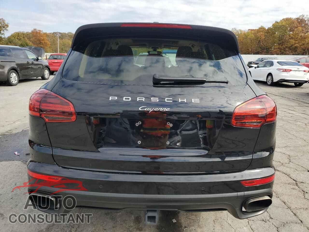 PORSCHE CAYENNE 2016 - WP1AA2A23GLA11143