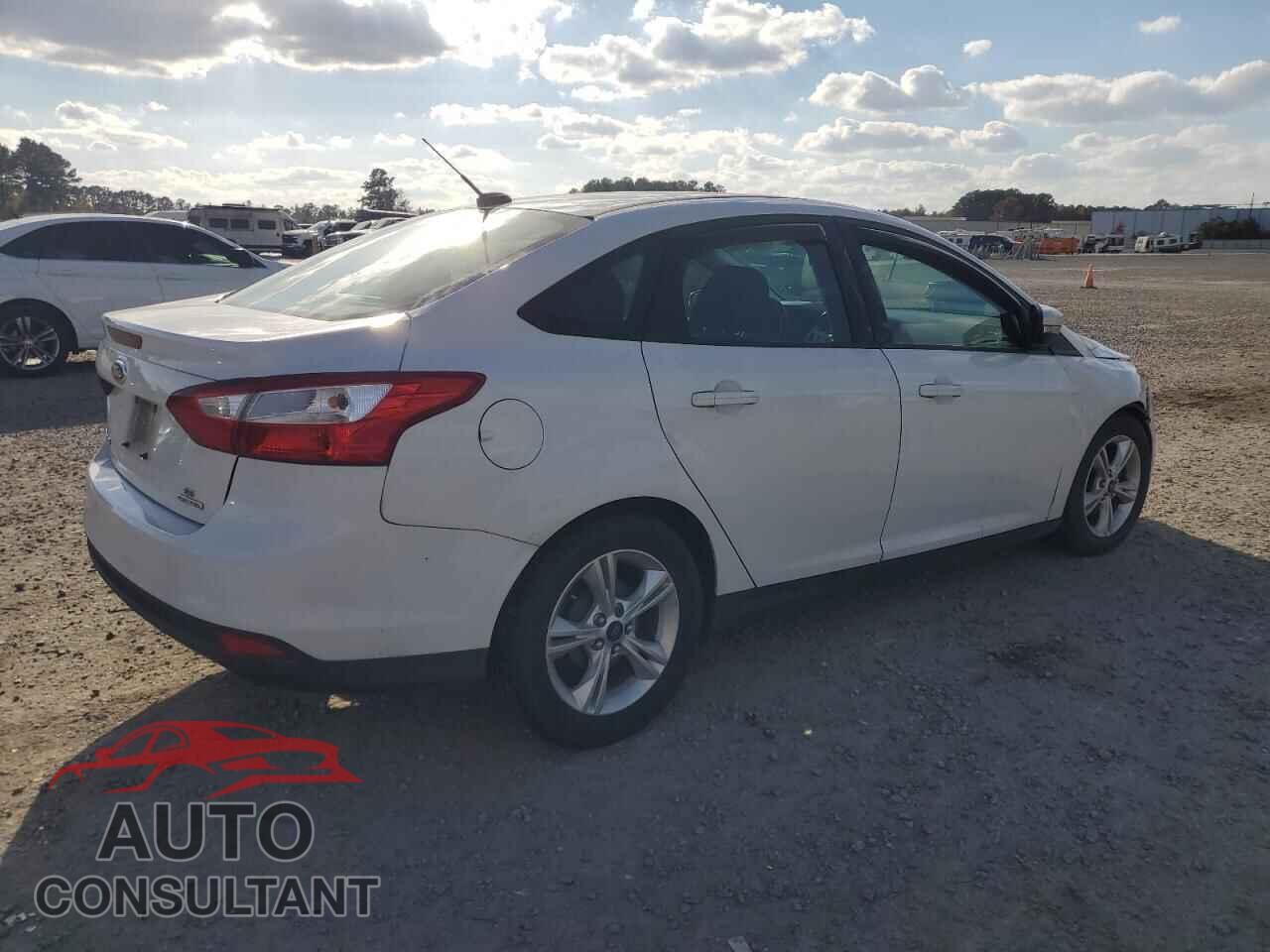 FORD FOCUS 2014 - 1FADP3F21EL324402