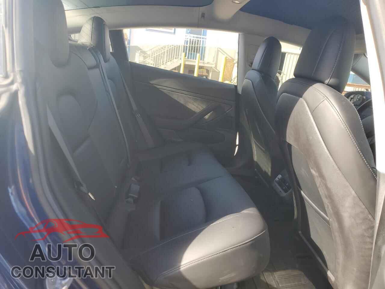 TESLA MODEL 3 2018 - 5YJ3E1EA8JF041940