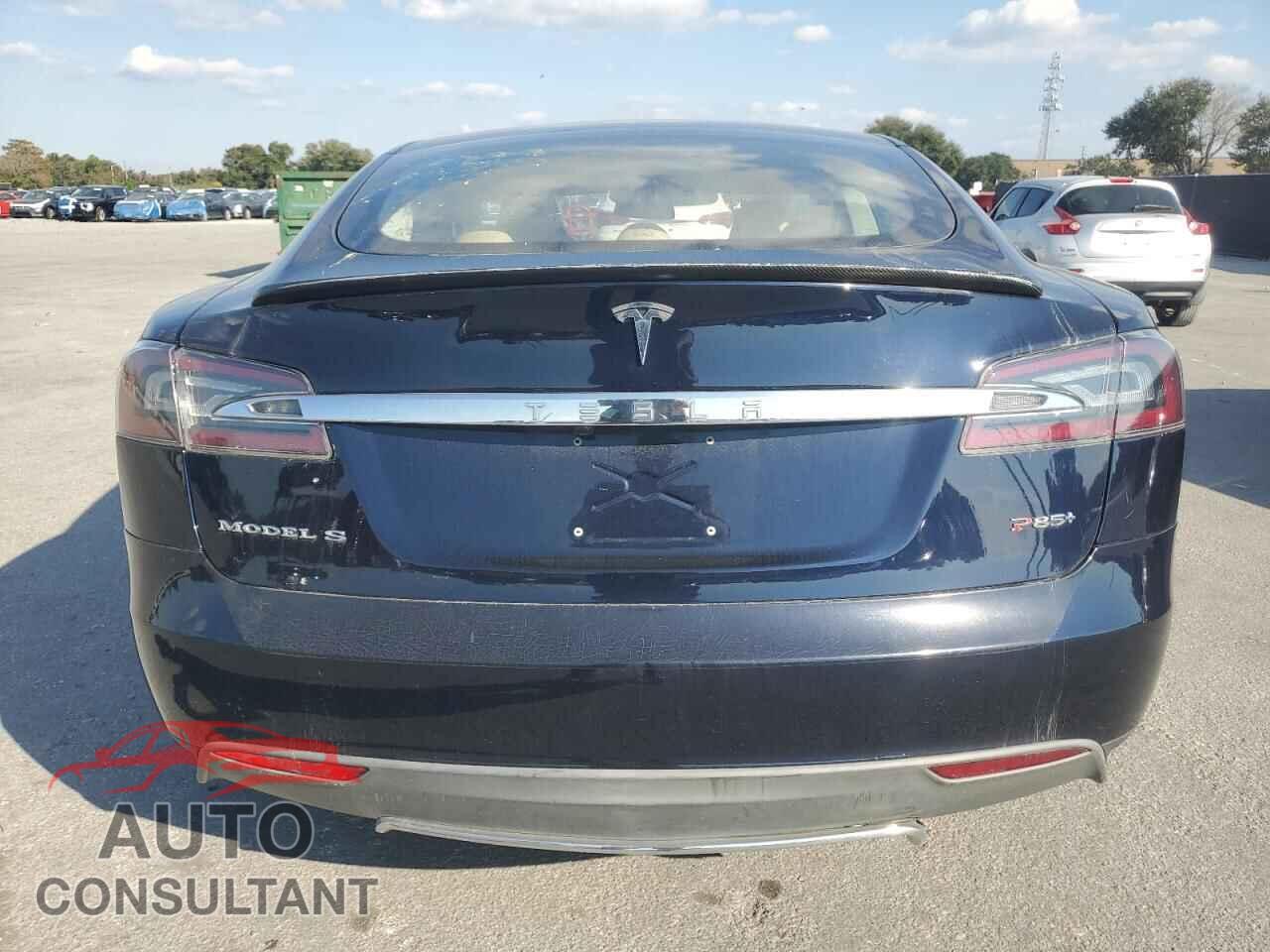 TESLA MODEL S 2013 - 5YJSA1DP2DFP14707