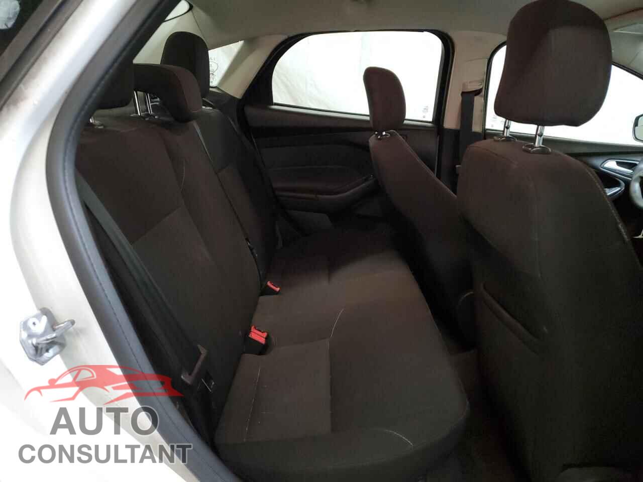 FORD FOCUS 2016 - 1FADP3F28GL304053