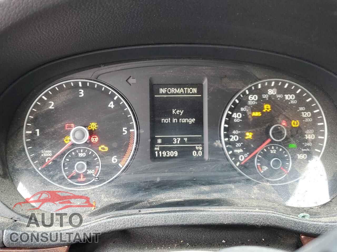 VOLKSWAGEN PASSAT 2013 - 1VWCN7A37DC021476