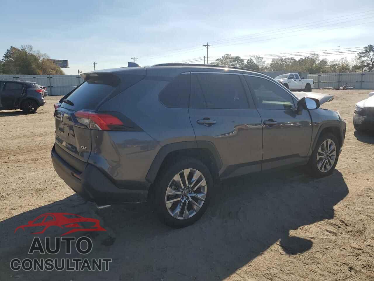 TOYOTA RAV4 2023 - JTMC1RFV9PD099406