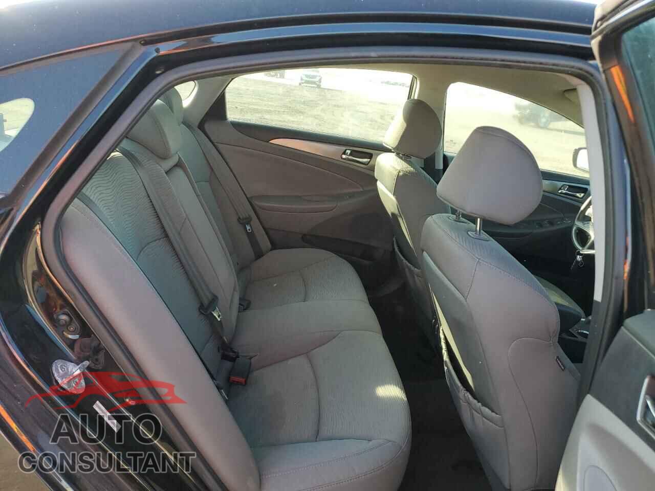 HYUNDAI SONATA 2011 - KMHEC4A49BA006443