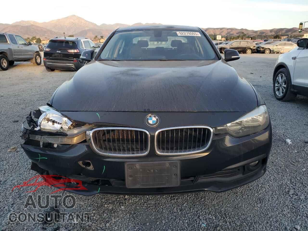 BMW 3 SERIES 2016 - WBA8E1G52GNU10935