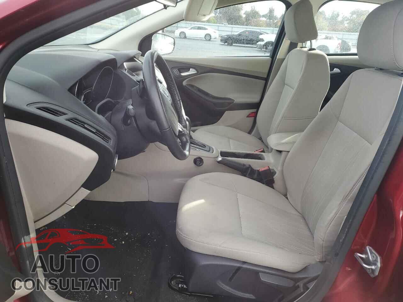 FORD FOCUS 2016 - 1FADP3K26GL387746