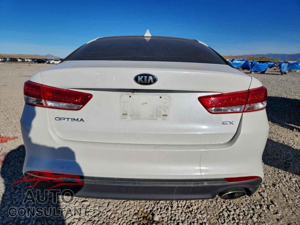KIA OPTIMA 2017 - 5XXGU4L32HG158477