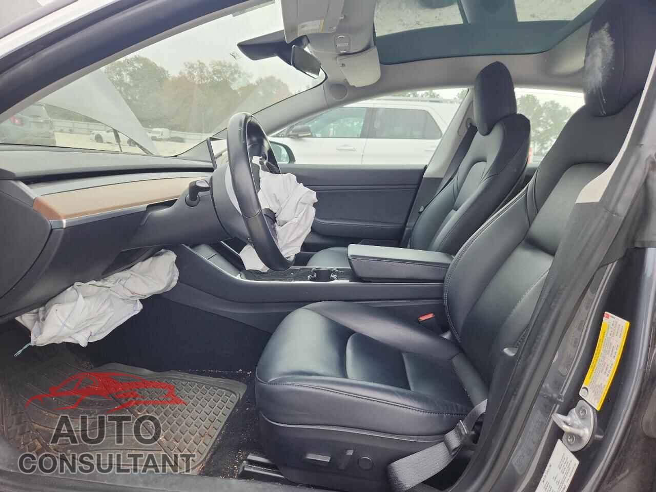 TESLA MODEL 3 2019 - 5YJ3E1EA5KF359645