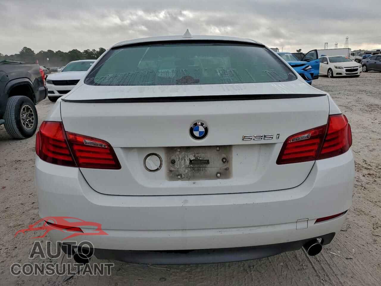 BMW 5 SERIES 2013 - WBAFR7C55DC817854