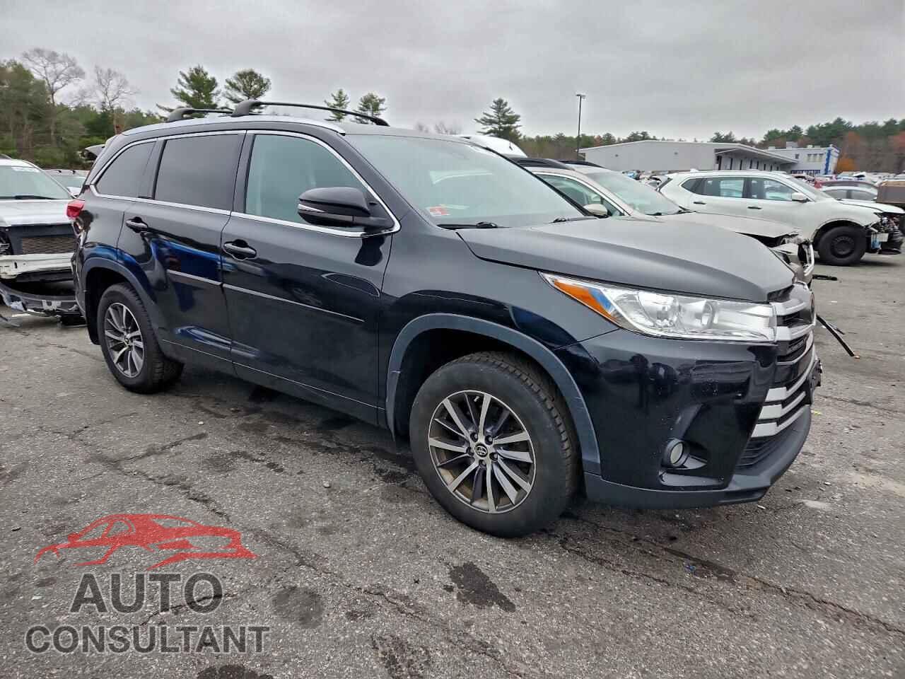 TOYOTA HIGHLANDER 2017 - 5TDJZRFH4HS424009