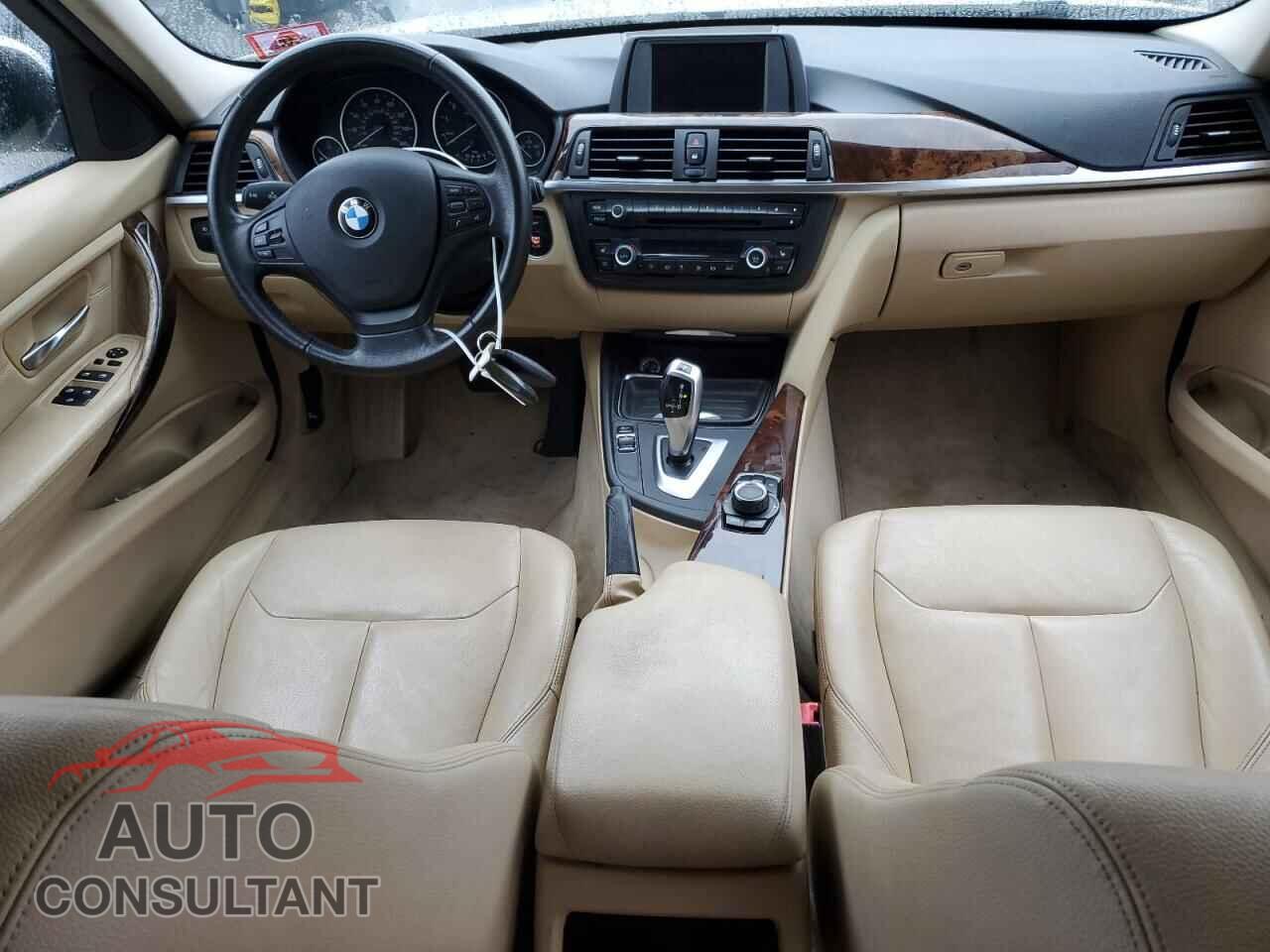 BMW 3 SERIES 2013 - WBA3B3C59DF537577