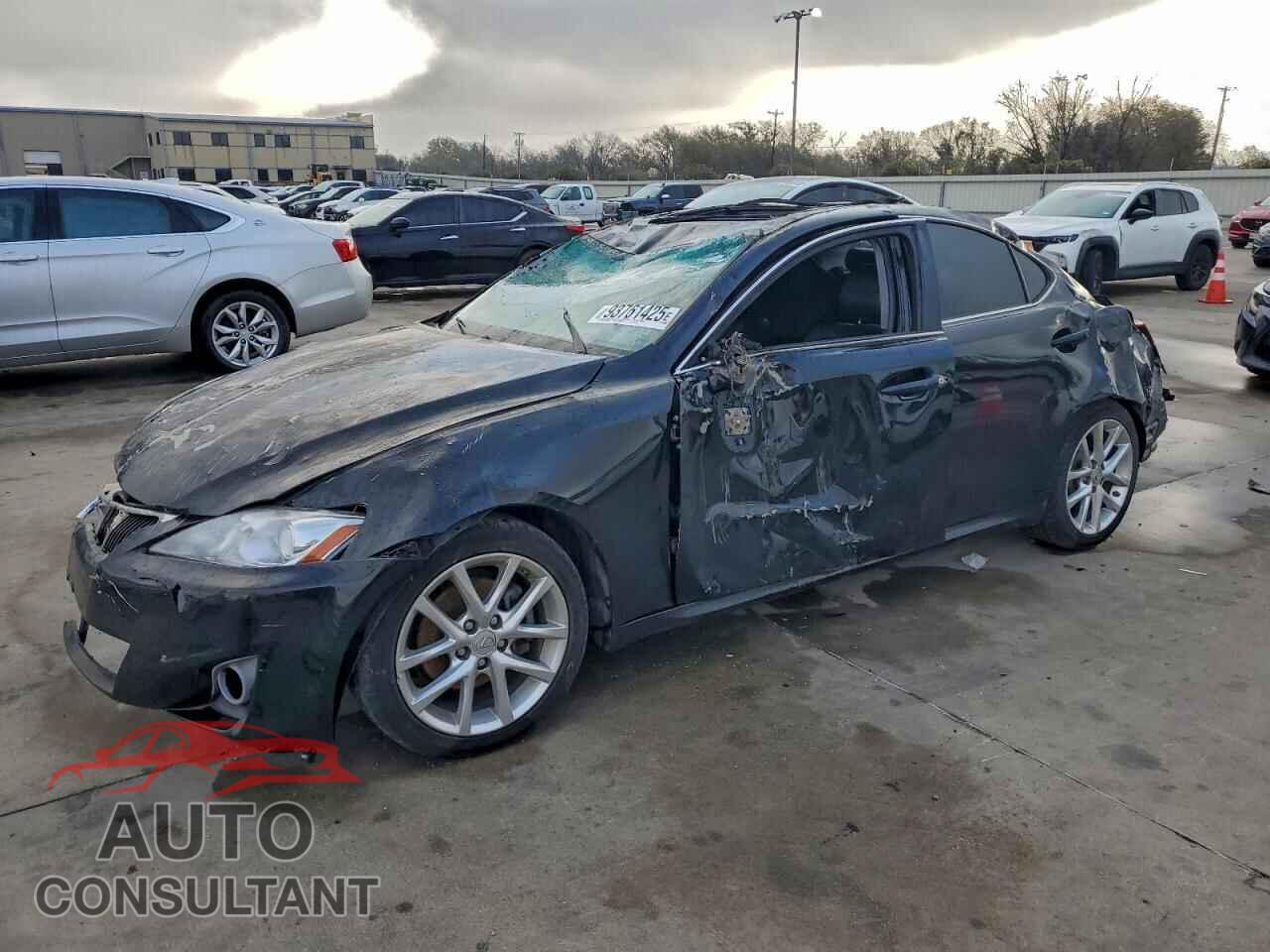 LEXUS IS 2011 - JTHCF5C29B5052169