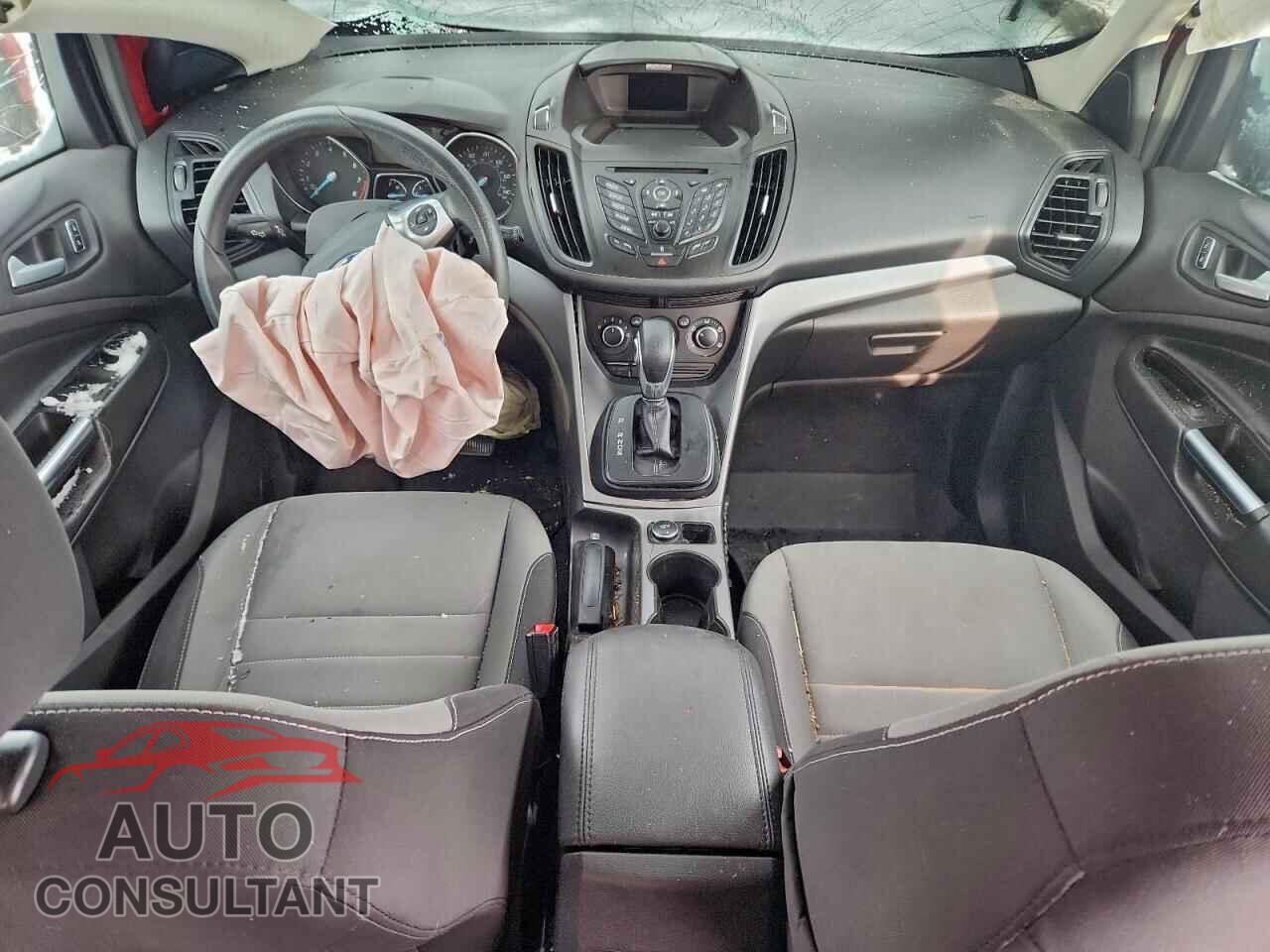 FORD ESCAPE 2015 - 1FMCU9GX0FUC58301