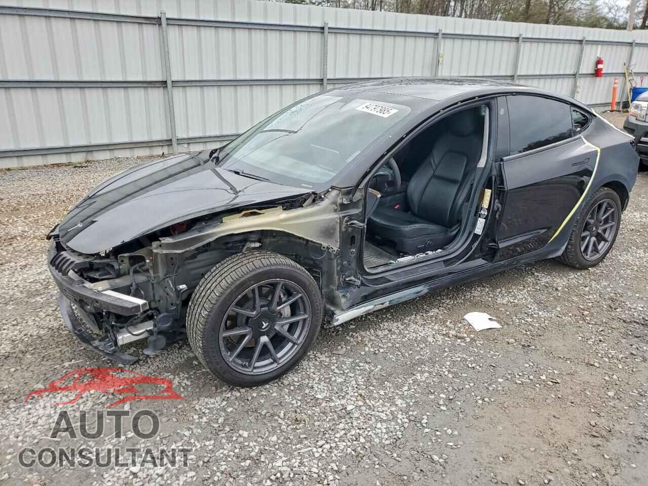 TESLA MODEL 3 2021 - 5YJ3E1EB5MF045084