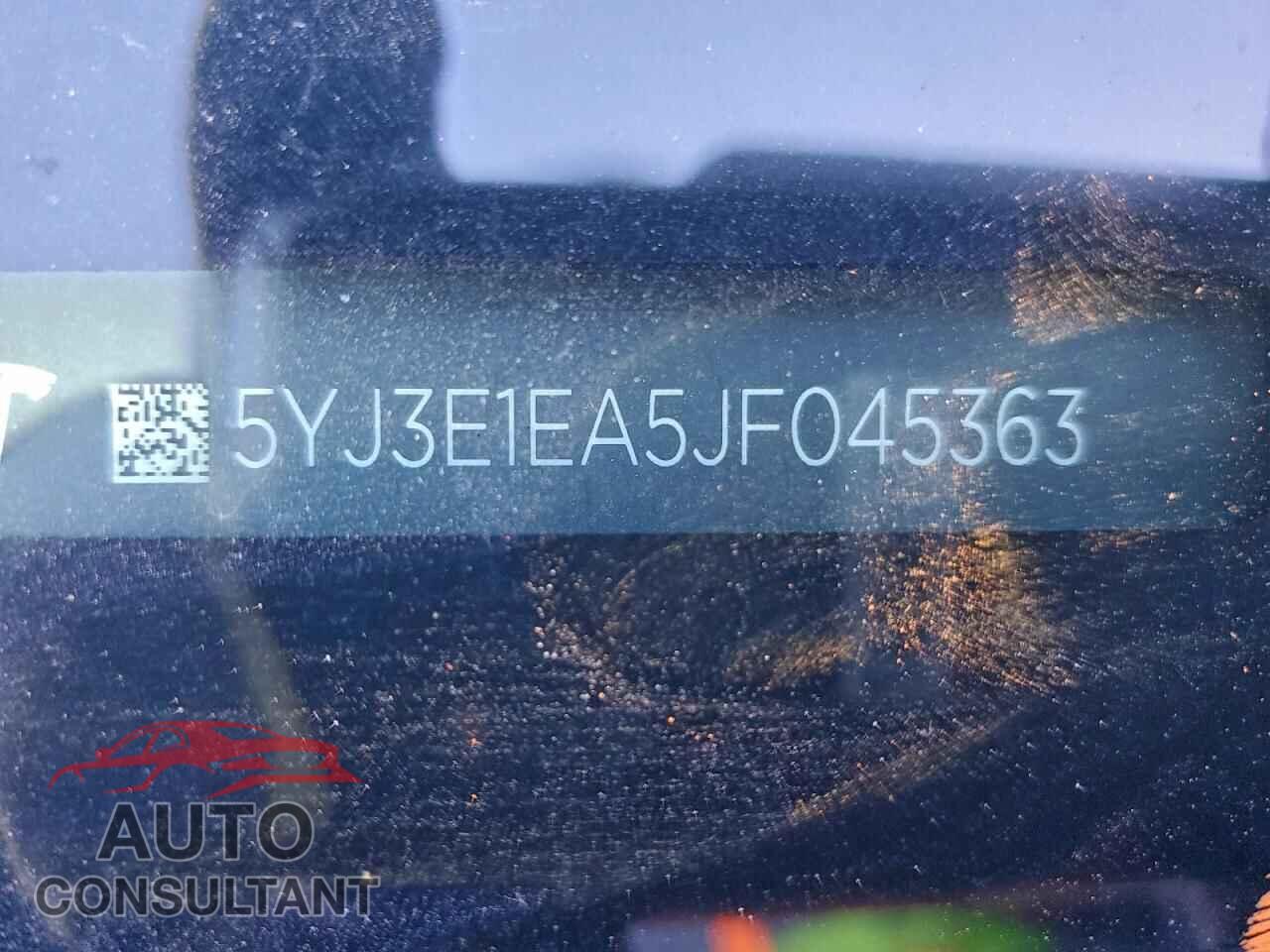 TESLA MODEL 3 2018 - 5YJ3E1EA5JF045363