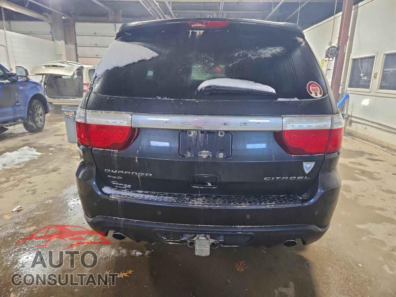 DODGE DURANGO 2013 - 1C4SDJET1DC666343