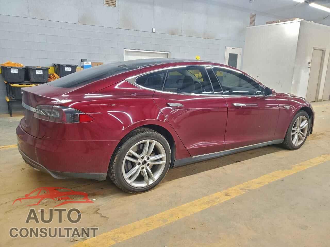 TESLA MODEL S 2012 - 5YJSA1DN9CFS00947