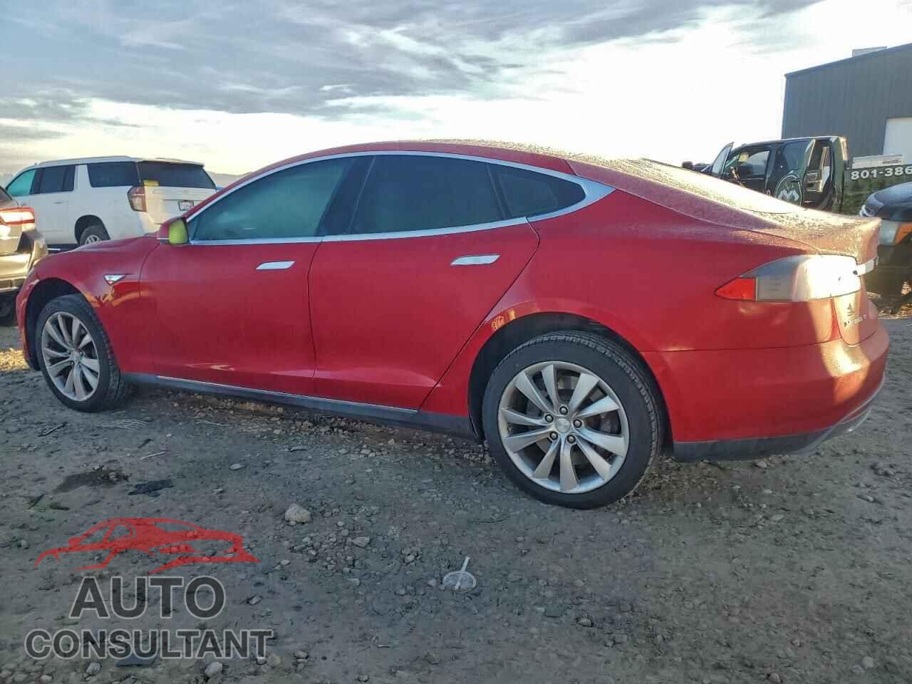 TESLA MODEL S 2014 - 5YJSA1S14EFP33100