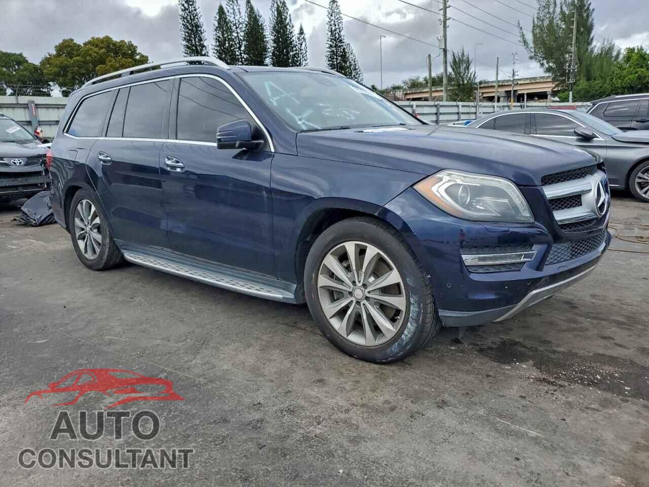 MERCEDES-BENZ GL-CLASS 2014 - 4JGDF7CE4EA268000