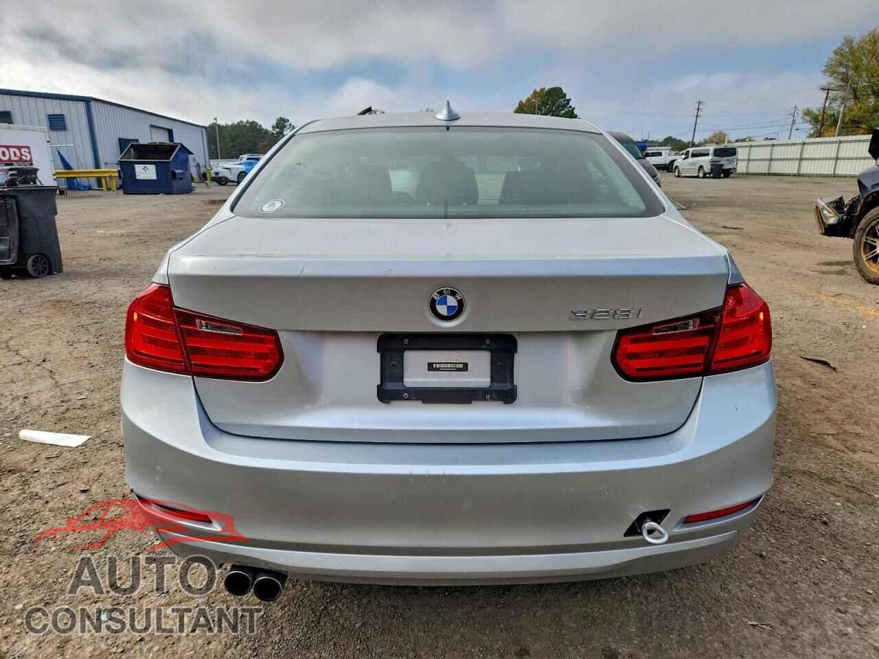 BMW 3 SERIES 2013 - WBA3A5C55DF359701