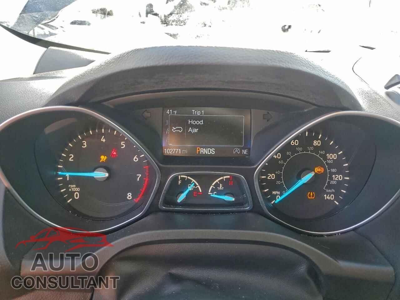 FORD ESCAPE 2017 - 1FMCU9JD6HUE15055