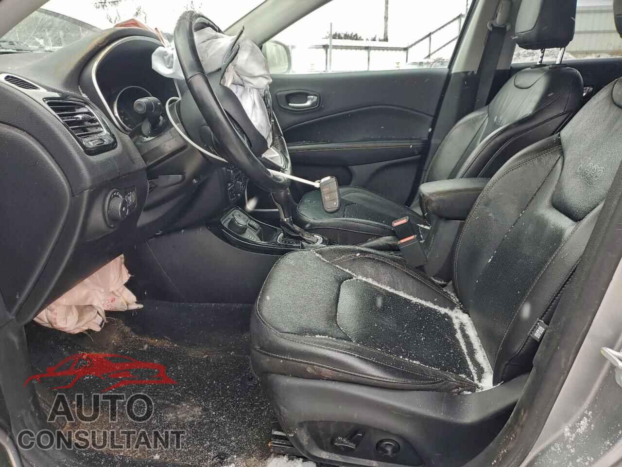 JEEP COMPASS 2020 - 3C4NJDCB9LT116361