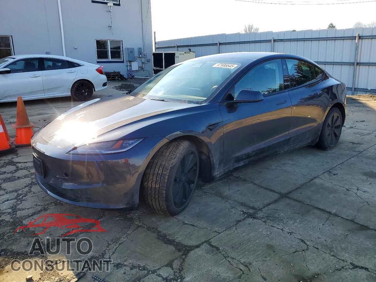 TESLA MODEL 3 2024 - 5YJ3E1EA1RF773595
