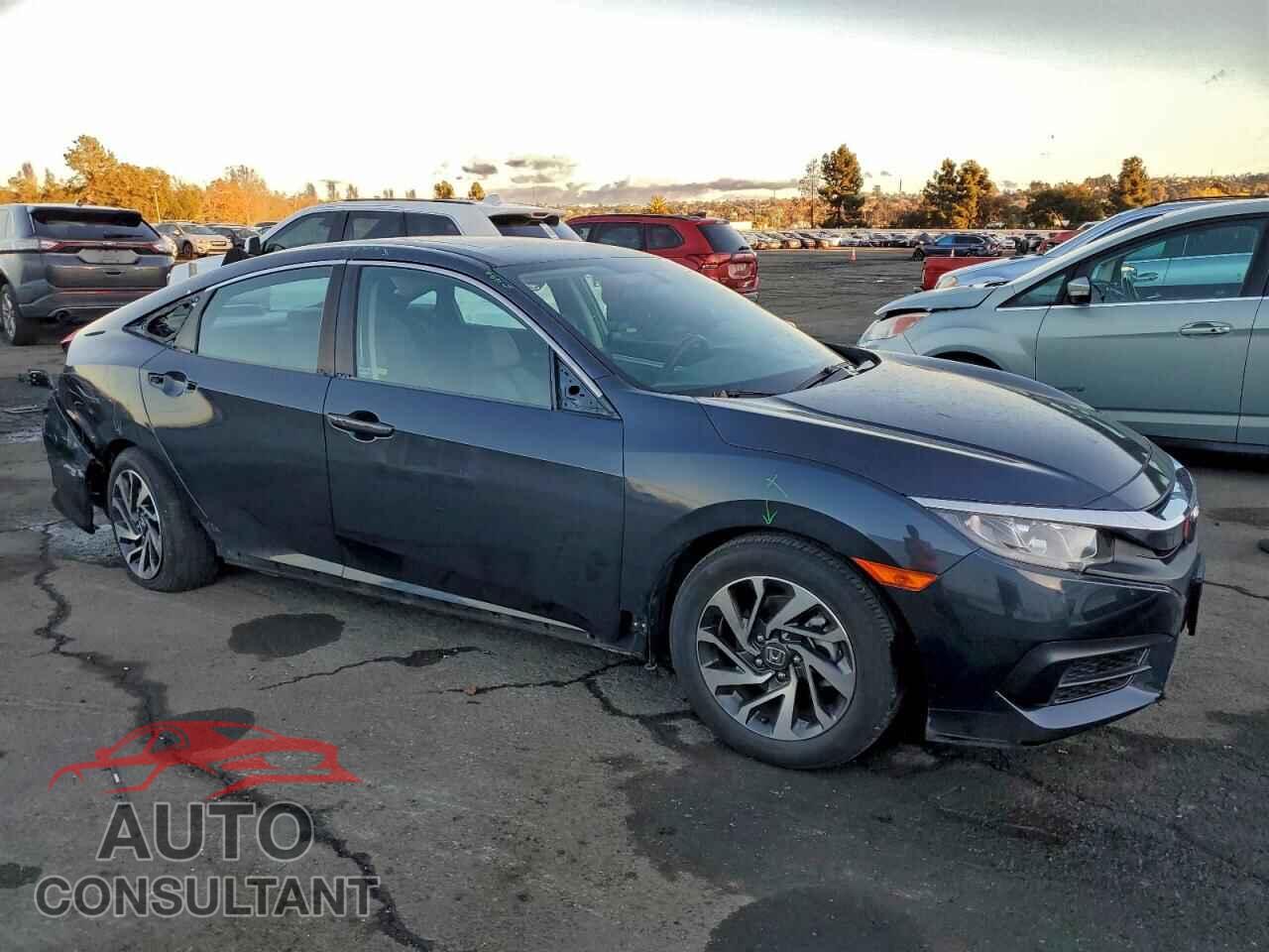 HONDA CIVIC 2018 - 2HGFC2F71JH524256