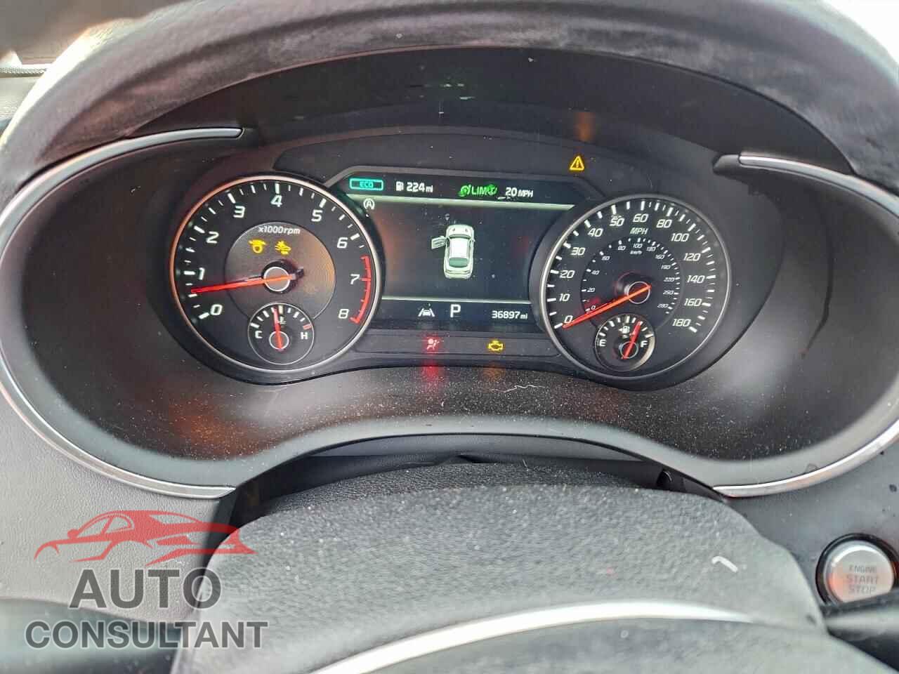 KIA STINGER 2023 - KNAE55LC5P6129057