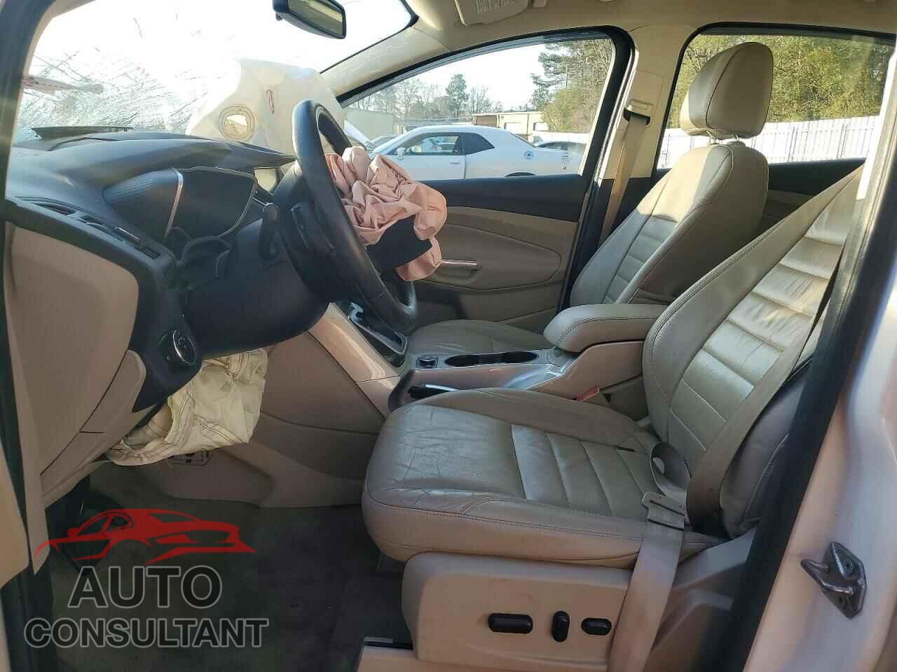 FORD CMAX 2015 - 1FADP5CU1FL100596
