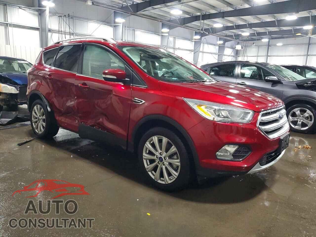 FORD ESCAPE 2017 - 1FMCU9J92HUB29585