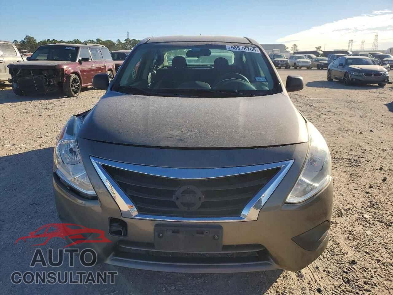 NISSAN VERSA 2015 - 3N1CN7AP3FL852330