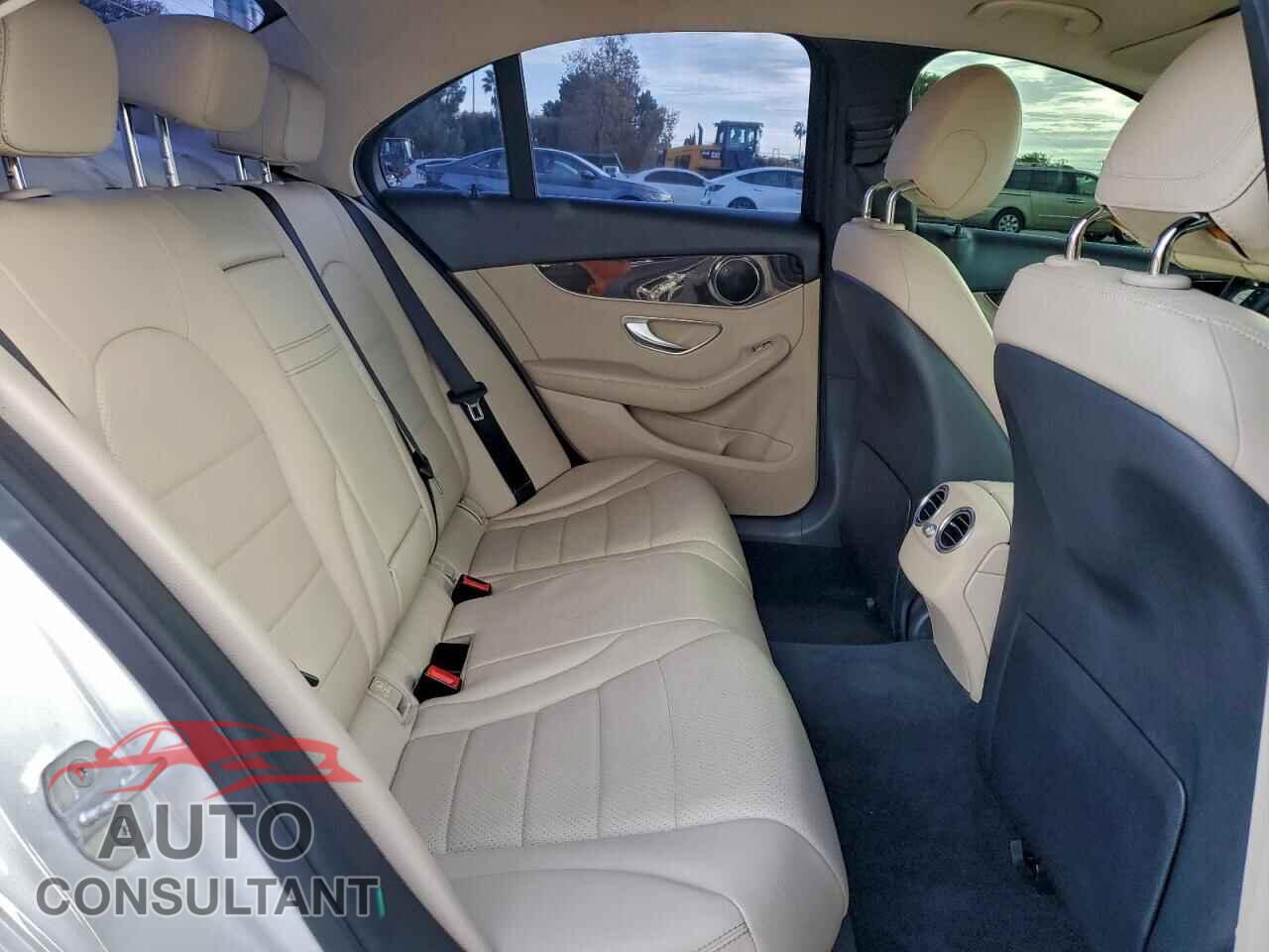 MERCEDES-BENZ C-CLASS 2015 - 55SWF4JB5FU070229