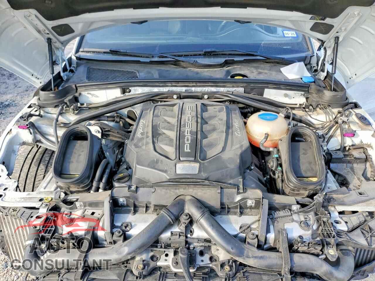 PORSCHE MACAN 2016 - WP1AF2A53GLB93390
