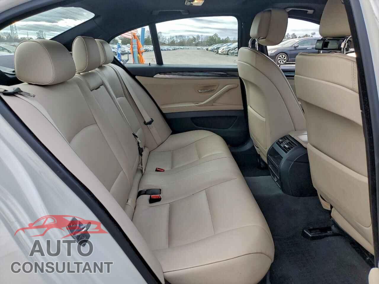 BMW 5 SERIES 2013 - WBAFR7C55DC827770