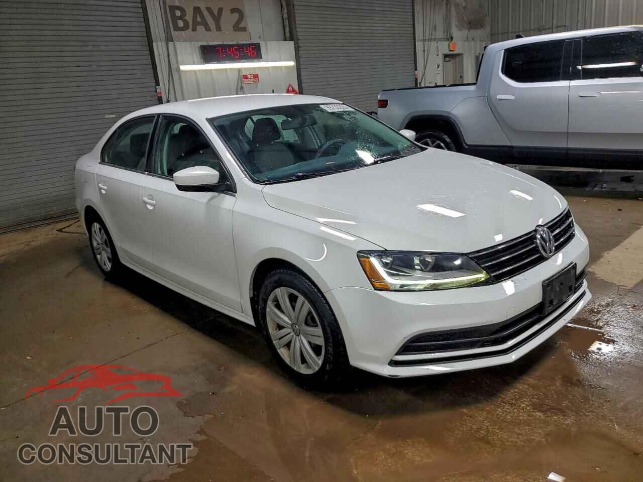 VOLKSWAGEN JETTA 2017 - 3VW2B7AJ8HM302015