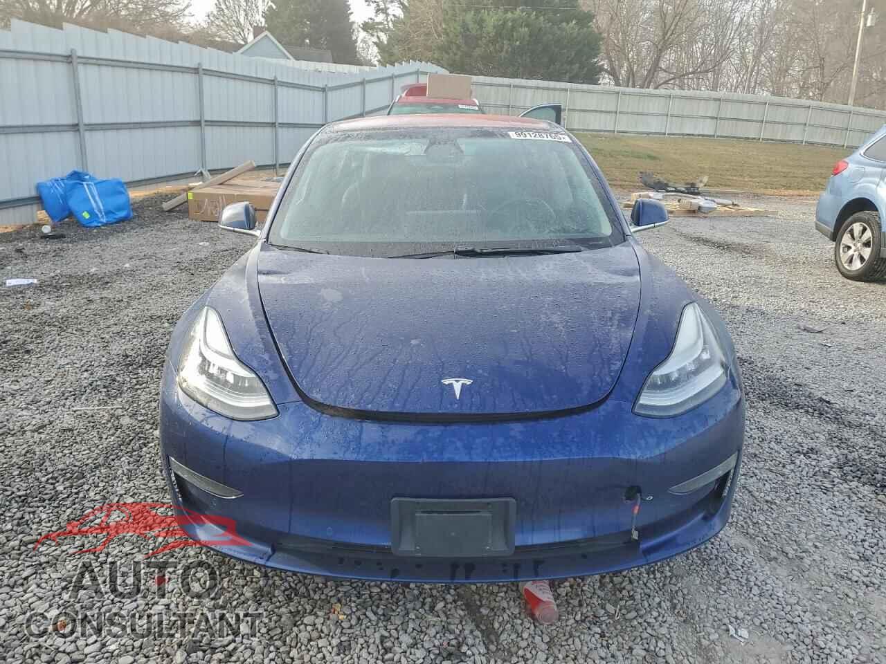 TESLA MODEL 3 2018 - 5YJ3E1EA0JF032553
