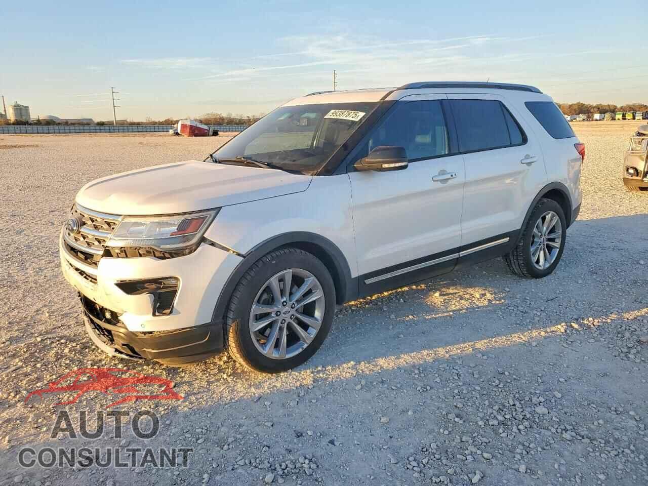 FORD EXPLORER 2018 - 1FM5K7D88JGB30007