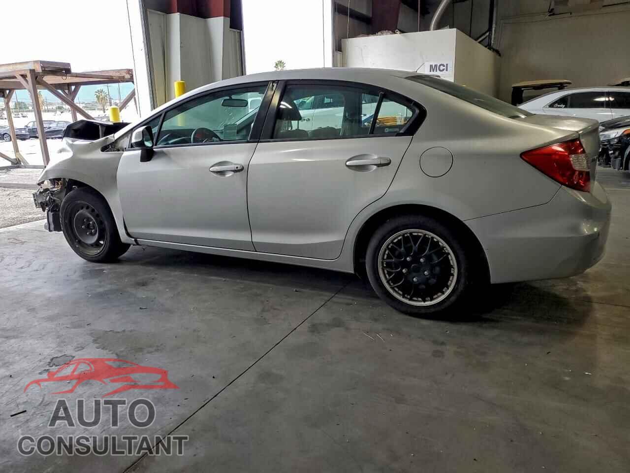 HONDA CIVIC 2012 - 2HGFB2F53CH565816