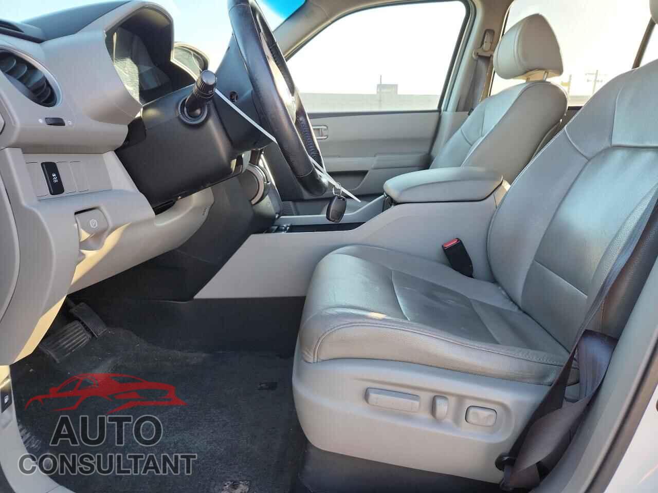 HONDA PILOT 2013 - 5FNYF4H51DB072115