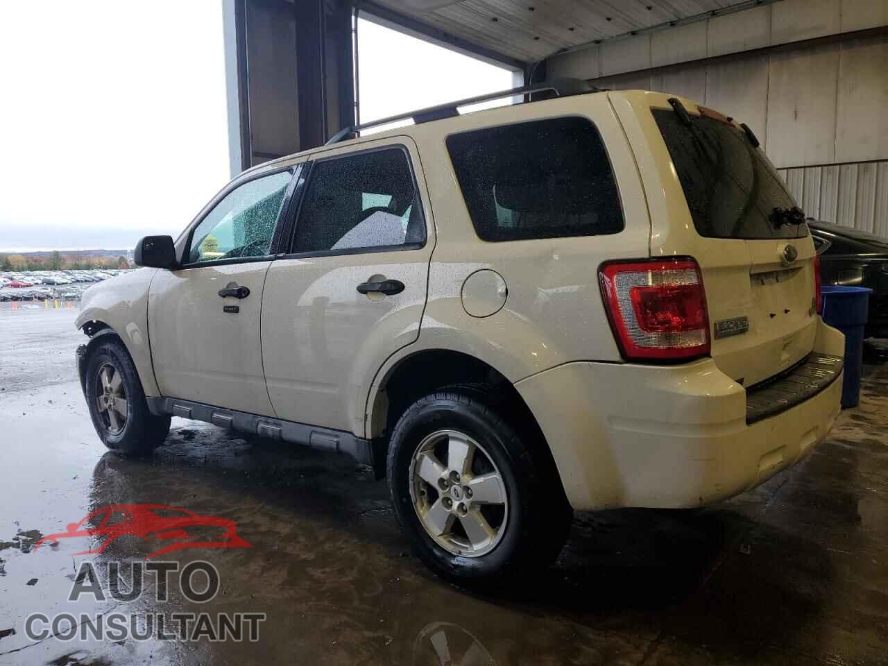 FORD ESCAPE 2010 - 1FMCU9DG7AKC64959