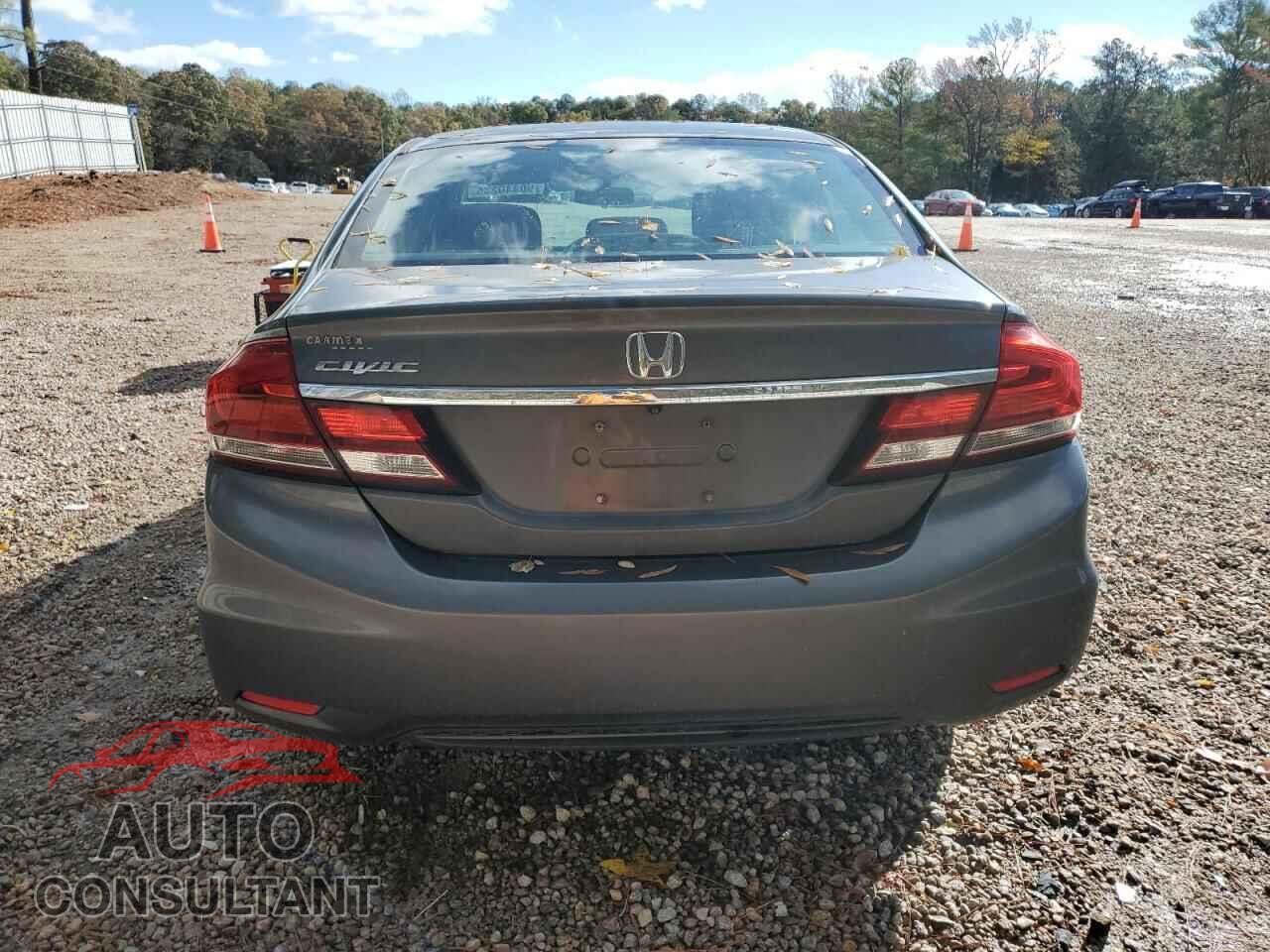 HONDA CIVIC 2013 - 2HGFB2F55DH589682