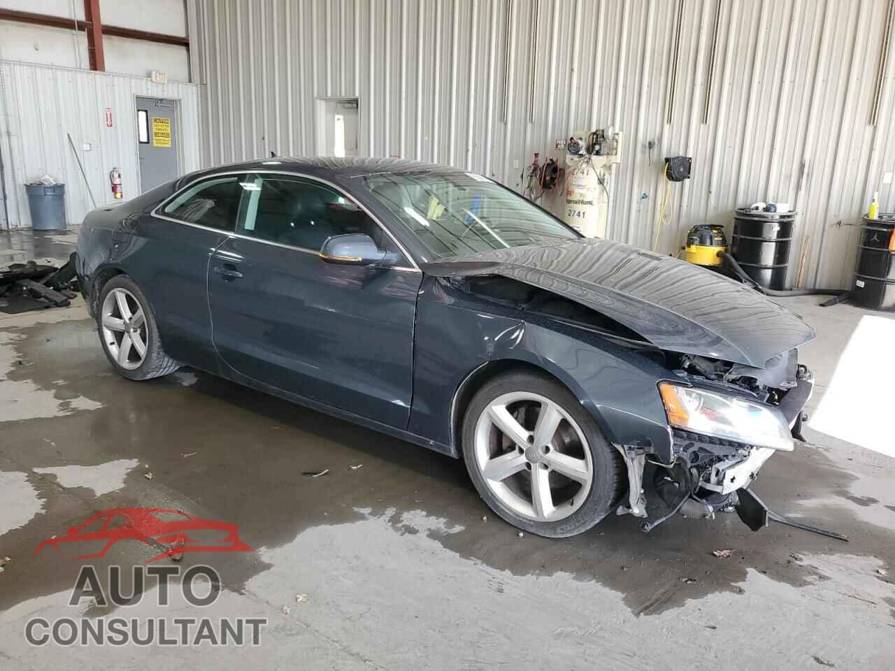 AUDI A5 2010 - WAULFAFR8AA011649